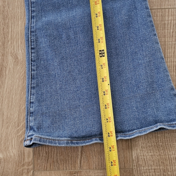 J. Crew Full Length Flare Jeans Size 32 - Picture 8 of 8